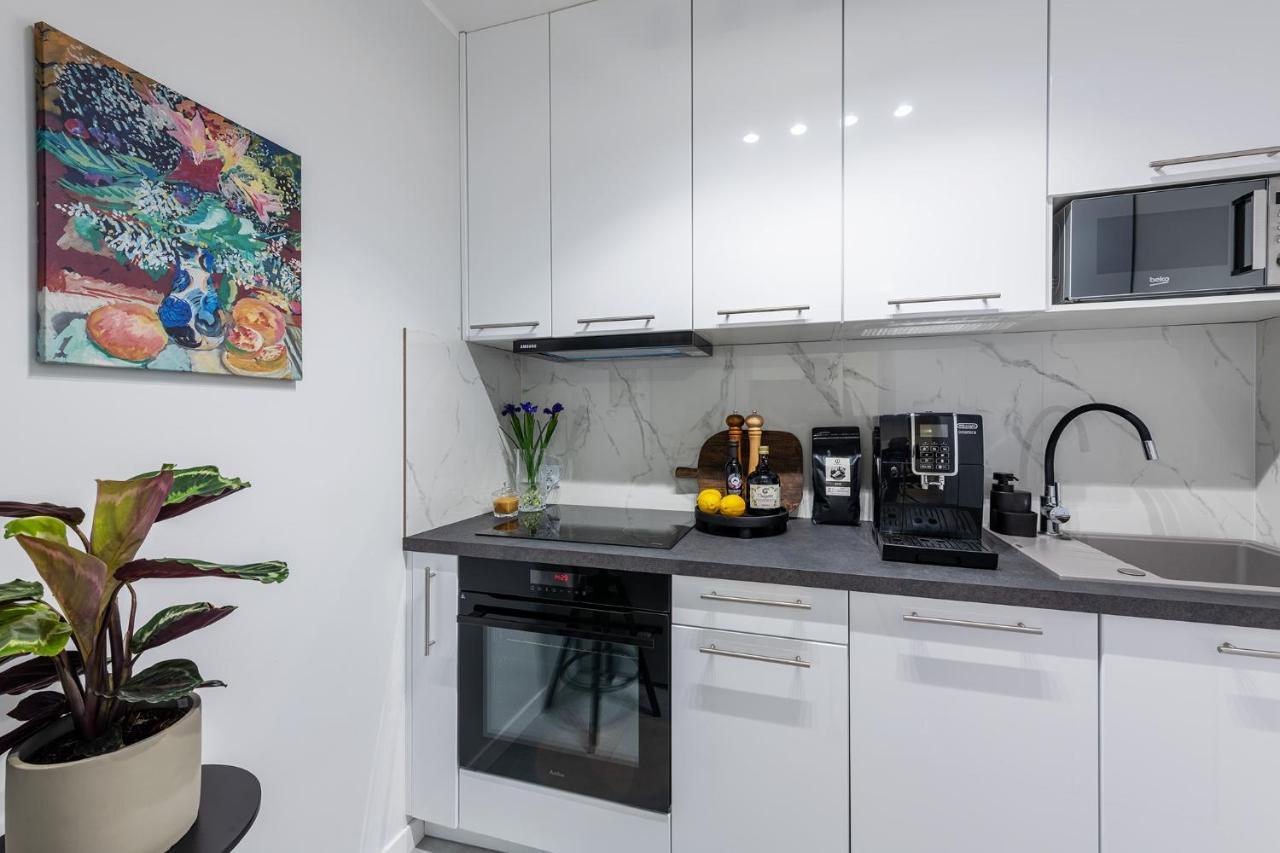 Bella Luna Luxury - Oasis Gem In Warsaw