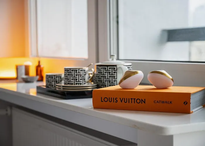 Bella Luna Luxury Suites - Oasis Gem In Warsaw